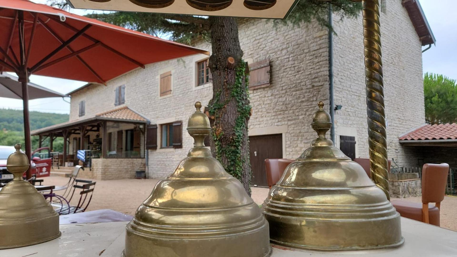 Hotel Domaine Bassy Saint-Gengoux-de-Scissé Exterior foto